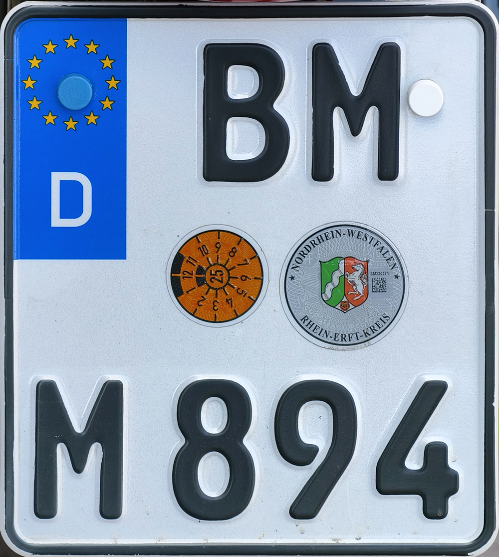 BM M 894